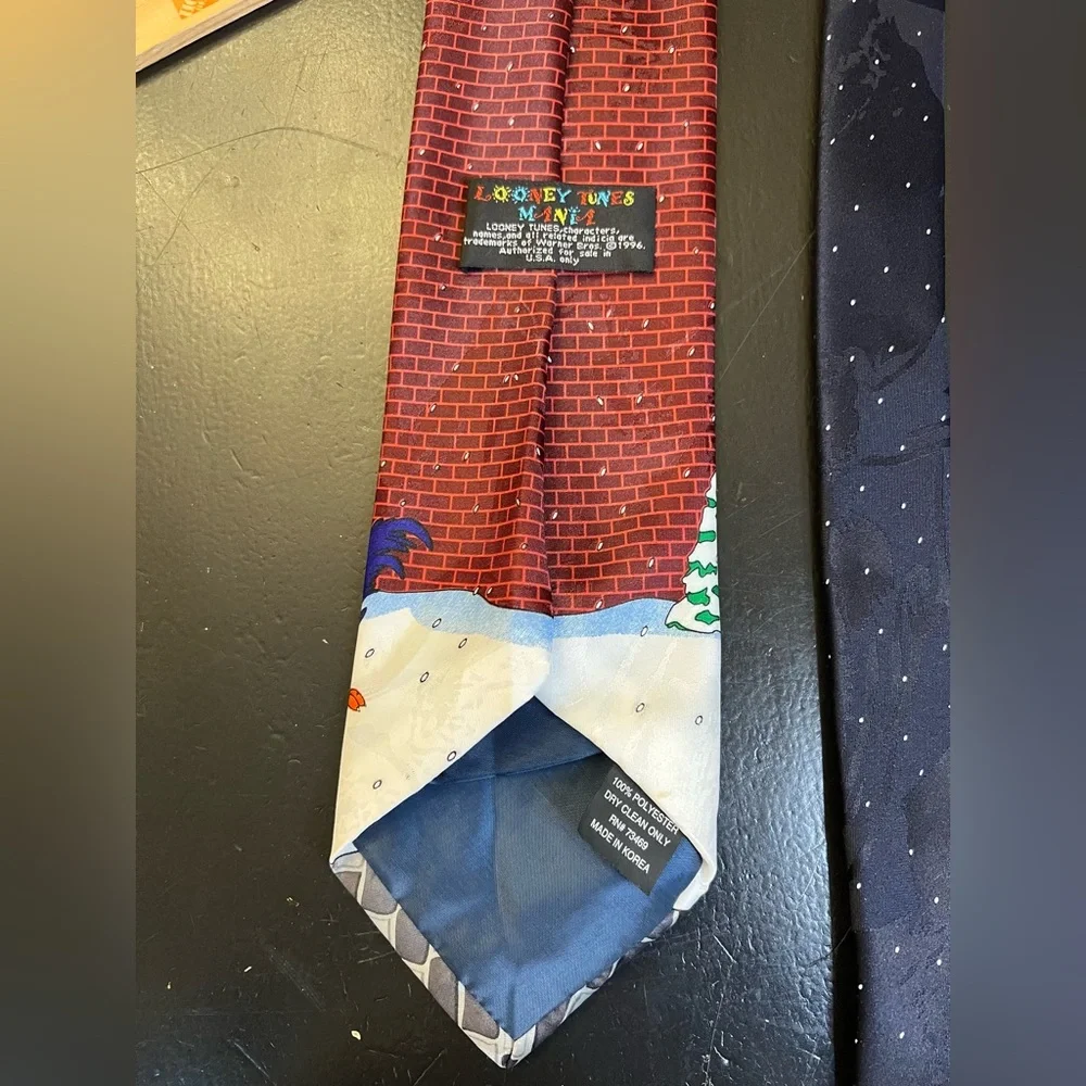 Looney Tunes Mania Vintage 90s Christmas Bugs Bunny Daffy Duck Neck Tie See Dets